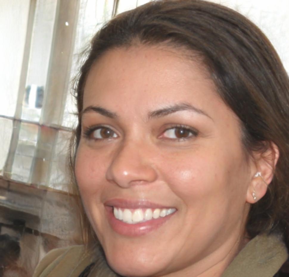 Sarah Williams, Risk Management Expert